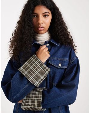 ASOS Veste en jean oversize avec poignets à carreaux - indigo - Bleu