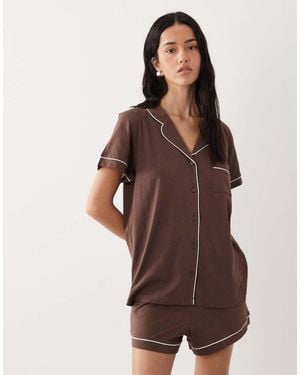 New Look Revere Short Sleeve Shirt And Shorts Pyjama Set - Brown