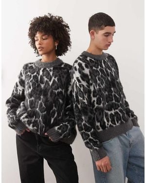 Reclaimed Vintage Unisex Boxy Crew Neck Leopard Print Jumper - Black
