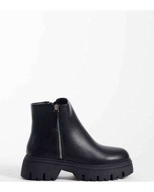 SEQWL Wide Fit Twirl Chunky Zip Detail Boots - Black