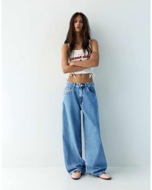 Pull&Bear Balloon Fit Jeans With Embroidered Text - Blue