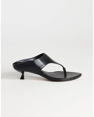 TOPSHOP Nancy Toe Thong Mid Heel Sandals - Black