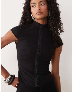I.AM.GIA Isela Multiway Hook And Eye Front Cap Sleeve Top - Black