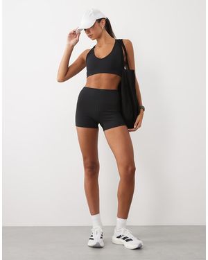 4505 Micro Rib 3" High Waist Legging Short - Zwart
