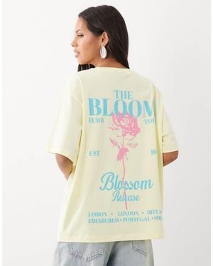 ASOS Camiseta Oversize Con Gráfico Bloom En Pastel - Amarillo
