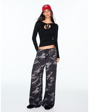 Bershka T-Shirt Met Lange Mouwen En Striksluiting Bij De Hals - Blauw