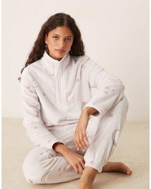 Chelsea Peers Fleece Lounge Set - Natural