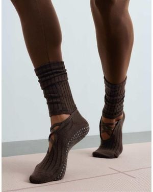 Oysho Long Classic Yoga And Pilates Cushioned Socks With Cotton Blend And Double Straps - Brown
