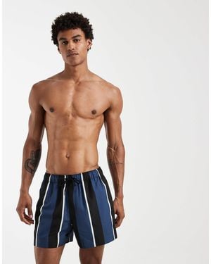 ASOS – kurze, gestreifte badeshorts - Blau