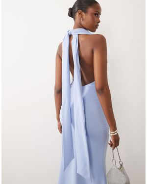 ASOS Robe longue en crêpe à col v - pastel - Blanc