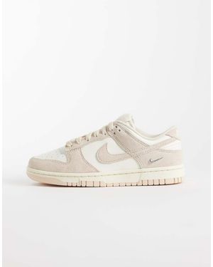 Nike Dunk Trainers - White