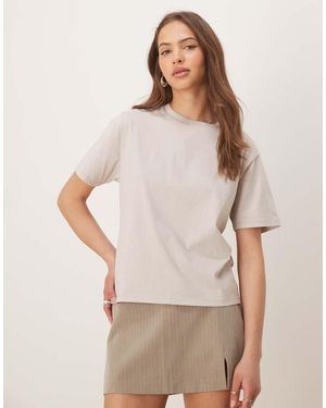 Abercrombie & Fitch Cropped T-Shirt - Natural