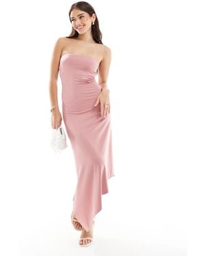 Bershka – trägerloses, formendes, asymmetrisches maxikleid - Pink