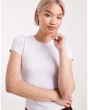 Edikted Tay Short Sleeve Sculpting Top - White