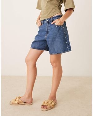 Abercrombie & Fitch Curve Love High Rise Loose Denim Studded Shorts With Frayed Hem - Blue
