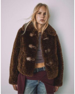 Stradivarius Jack Van Imitatieschapenvacht Met Knopen - Bruin