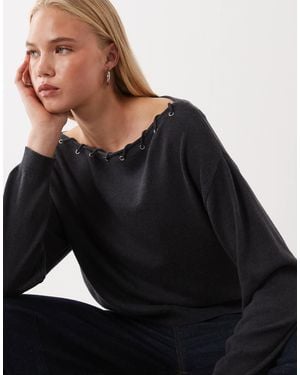 Mango Teen pullover mit nieten-details und schulterfreiem ausschnitt - Schwarz