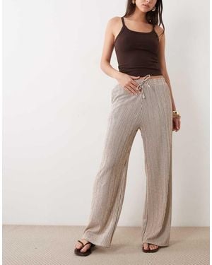 New Look Crinkle Stripe Wide Leg Trousers - Natural