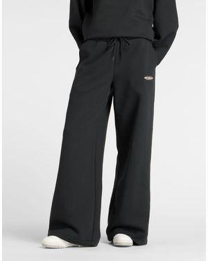 New Balance Pantalones Negros De Pernera Ancha De Felpa Reimagined De