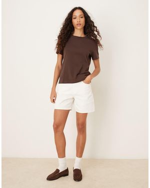 Calvin Klein Signature 90s Denim Shorts - Natural