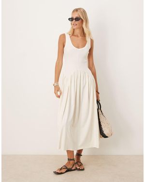 ASOS Midi Jurk Met Geribbeld Lijfje, Lage Ronde Hals En Verlaagde Taille - Naturel