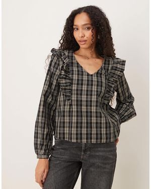 Jdy V Neck Blouse With Frill Detail - Black