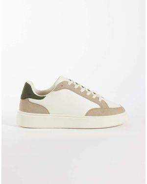 ASOS Sneakers Stringate Con Intaglio Verde Sul Tallone - Neutro