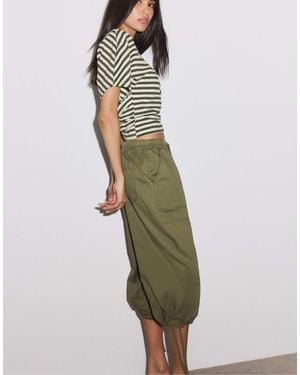 Stradivarius – relaxed-fit-bermudashorts aus popeline - Grün