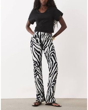 ASOS Schmale jeans mit pencil-heel - Schwarz