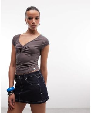 Collusion Ruched V Neck Sports Tshirt - Black