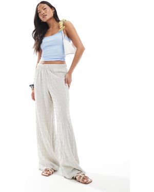 Only Petite Pantalon ample en crépon - givré - Blanc