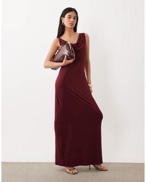 Vero Moda Sleeveless Twist Detail Maxi Dress - Red