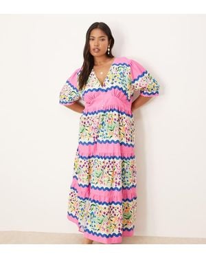 Hope & Ivy Plus Midi Smockjurk Met V-Hals En Pofmouwen - Roze