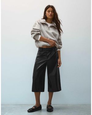 Bershka Bermuda-shorts - Grau
