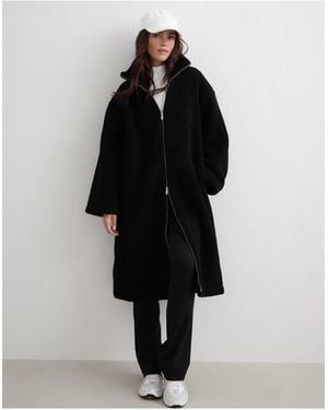 Aim'n Pile Coat - Black