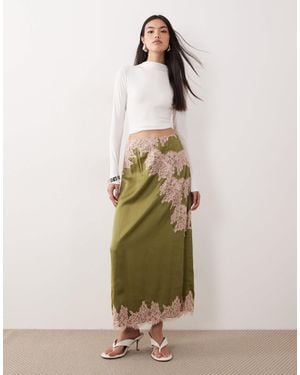 Never Fully Dressed – midaxi-rock - Natur