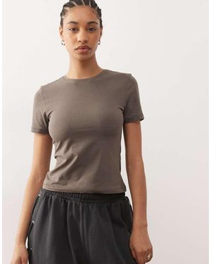 Weekday Slim Fit T-shirt - Brown