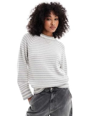 ASOS Knitted Crew Neck Jumper With Raglan Sleeve - Grey