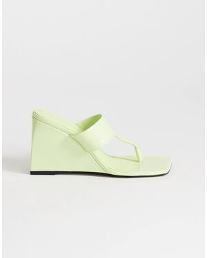 TOPSHOP Archer Toe Thong Wedge Heels - Metallic