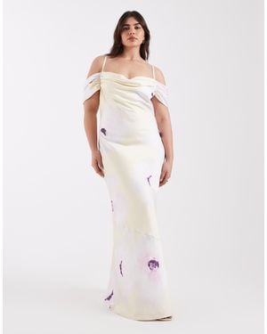Pretty Lavish Curve – schulterfreies maxi-trägerkleid aus satin mit blumenmuster - Weiß
