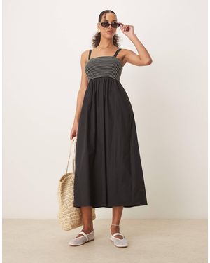 Threadbare – es maxikleid mit hohem baumwollanteil und kontrastierender raffung - Natur