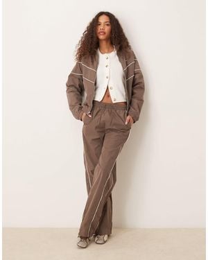 Nike Windrunner - Naturel