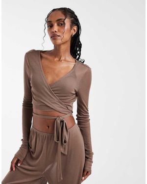 ASOS Halfdoorschijnende Lounge-Ballettop Met Overslag - Bruin