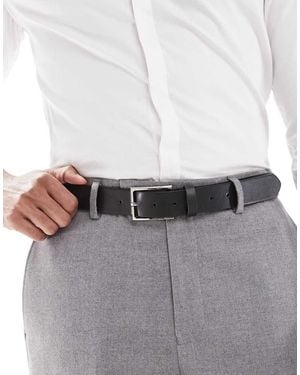 ASOS Cinturón De Vestir De Cuero Sintético Con Hebilla Plateada De - Gris