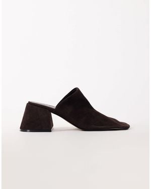 TOPSHOP Alberto Real Suede Wide Block Heel Mule - Black