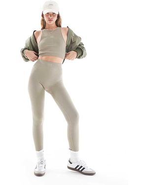 HERA Ribbed Base Legging - White