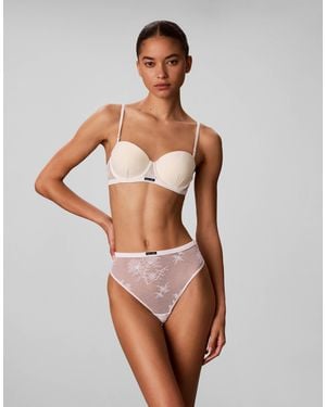 Calvin Klein Icon string en dentelle échancré - Blanc