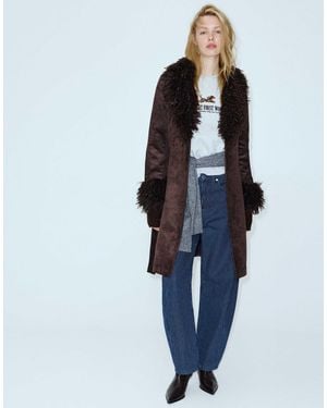 Pull&Bear Figurbetonter mantel aus kunstwildleder - Blau