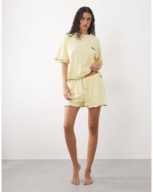 ASOS – pyjama aus kurzärmligem t-shirt und shorts - Natur