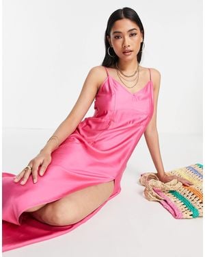 Iisla & Bird – sommerliches strandkleid aus satin mit schmalen trägern - Pink